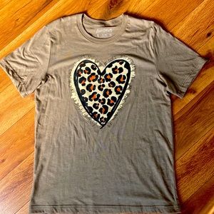 Love in Faith Tee | Size Large | Hunter Green